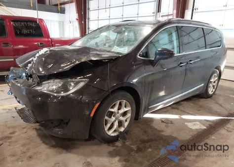 2017 Chrysler Pacifica Touring-L Plus из США, поврежденный, VIN 2C4RC1EG7HR577099
